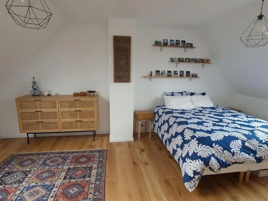 La Maison Des Voyageurs Treflez Holiday home