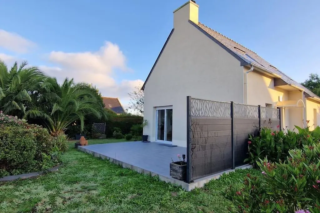 Holiday home La Maison Des Voyageurs Treflez